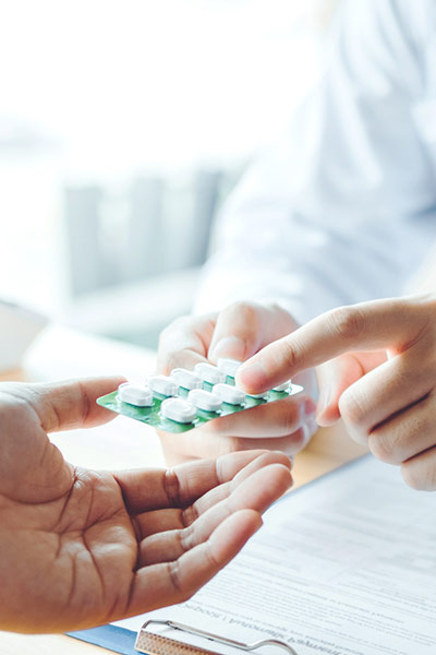 Médicaments génériques : Halte aux idées reçues !